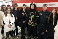 В гости к пожарным в 45 пожарно-спасательную часть пришли ребята из школы №1317